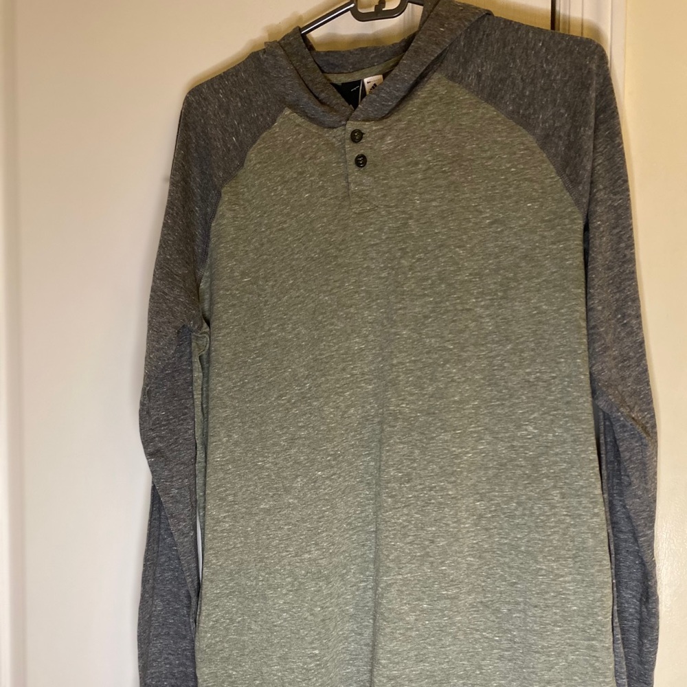 Men’s adidas lightweight hoodie size M